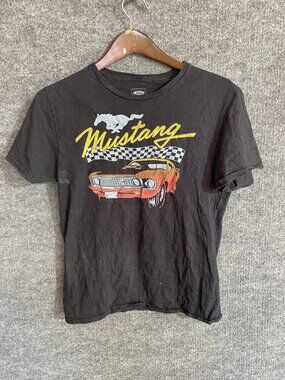 Ford Mustang Shirt Mens Medium Black Graphic Tee Racing Cars Tagless Crewneck